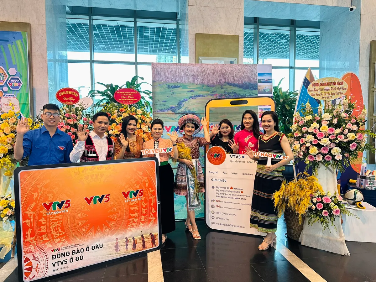 VTVer rộn r&agrave;ng check-in trong kh&ocirc;ng gian đặc biệt mừng ng&agrave;y 21/6 - Ảnh 5.