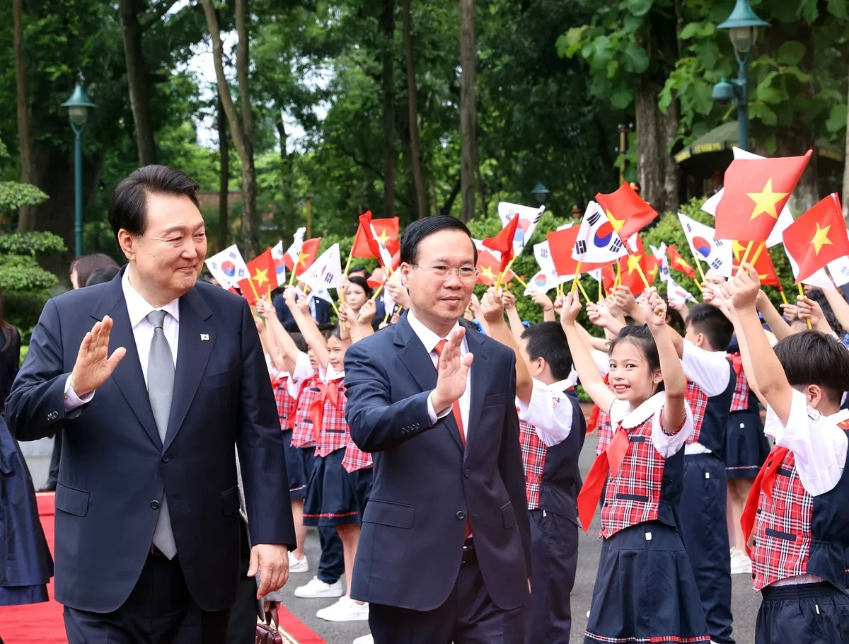 Chủ tịch nước Võ Văn Thưởng chủ trì Lễ đón Tổng thống Hàn Quốc Yoon Suk Yeol - Ảnh 4.