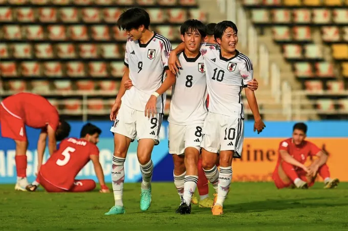 Xác định 2 đội bóng vào chung kết U17 châu Á 2023 - Ảnh 1. Xác định 2 đội bóng vào chung kết U17 châu Á 2023 - Ảnh 1.