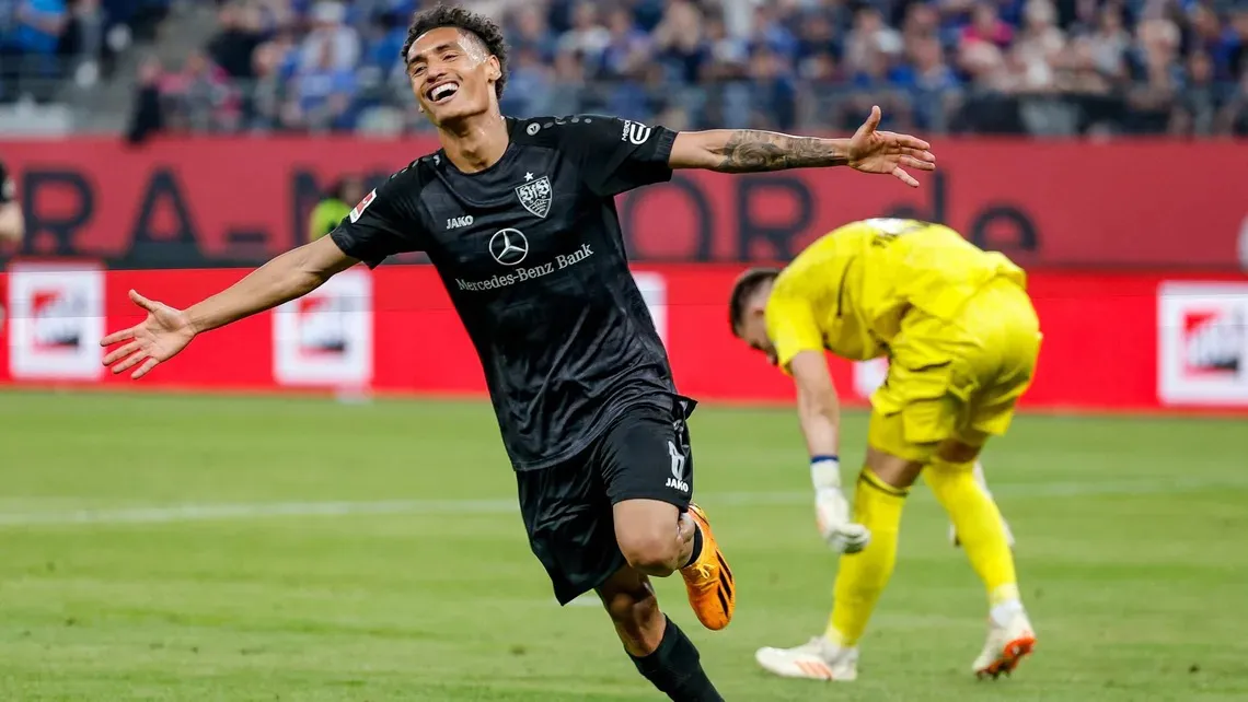 Stuttgart trụ hạng thành công tại Bundesliga - Ảnh 2. Stuttgart trụ hạng thành công tại Bundesliga - Ảnh 2.