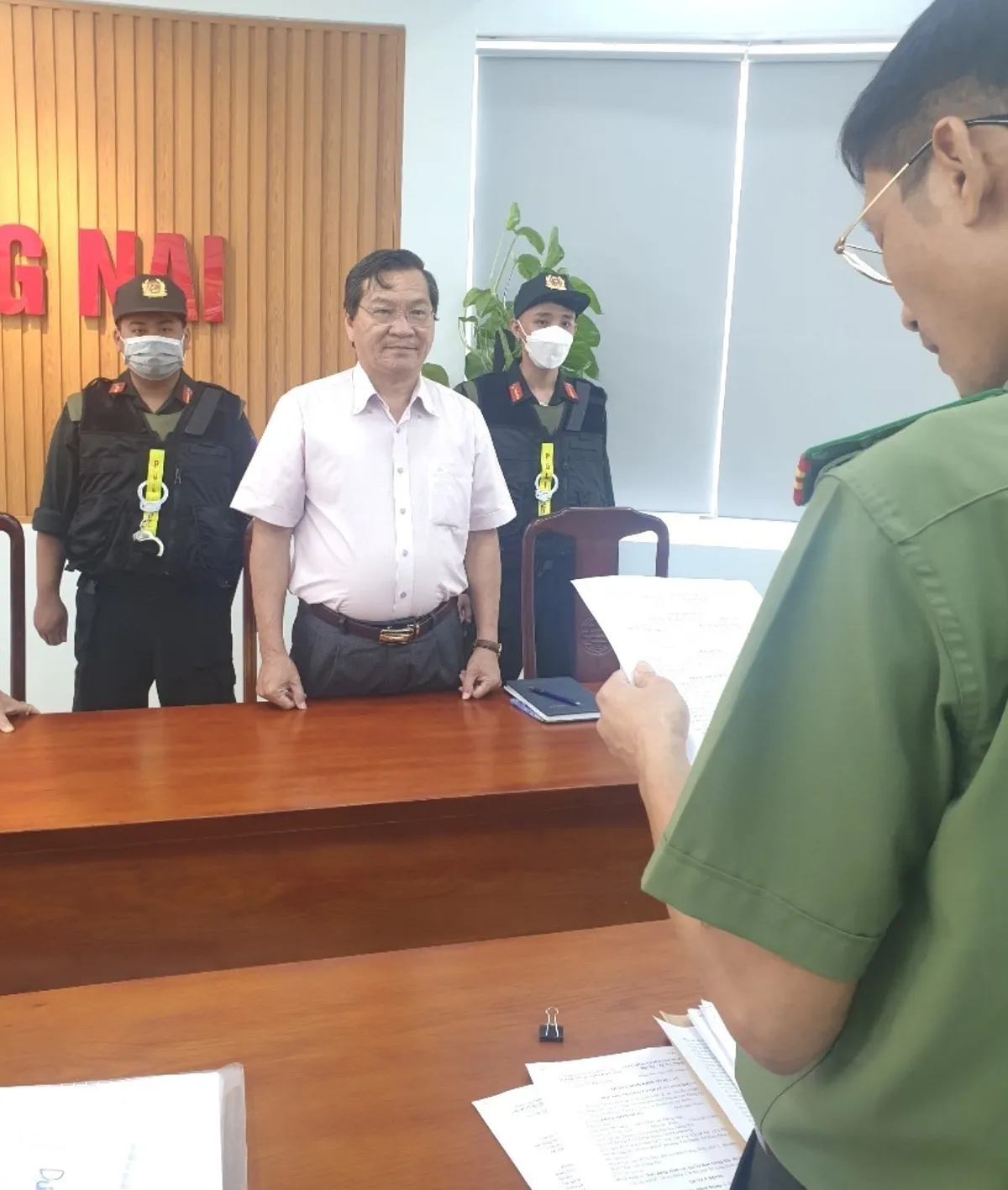 Bắt tạm giam nguyên Hiệu trưởng Trường Đại học Đồng Nai - Ảnh 1.