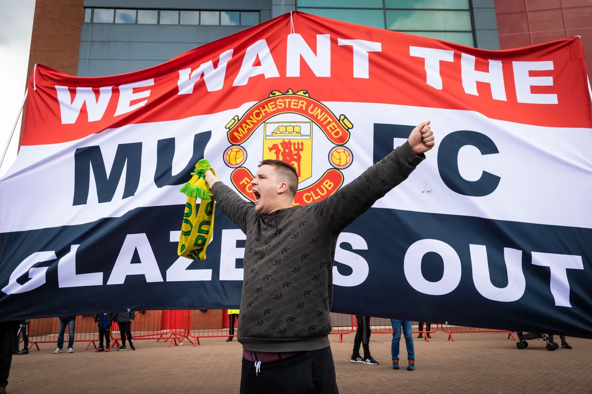 Sheikh Jassim tiếp tục nâng giá hỏi mua Man Utd - Ảnh 1.