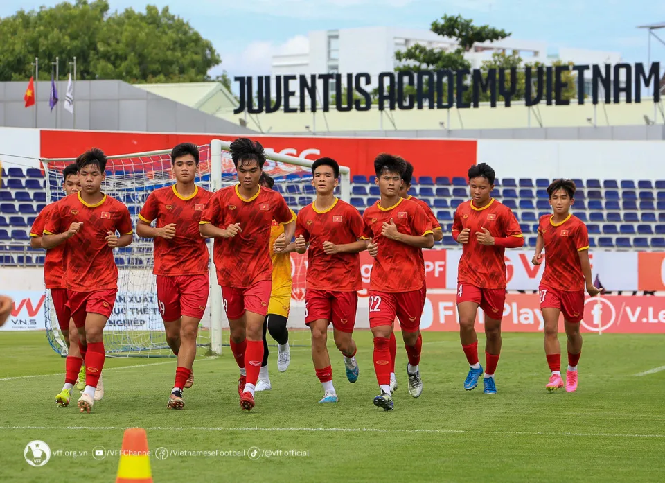 ĐT U17 Việt Nam nỗ lực hoàn thiện khâu chuẩn bị cuối cùng cho VCK U17 châu Á 2023 - Ảnh 2. ĐT U17 Việt Nam nỗ lực hoàn thiện khâu chuẩn bị cuối cùng cho VCK U17 châu Á 2023 - Ảnh 2.