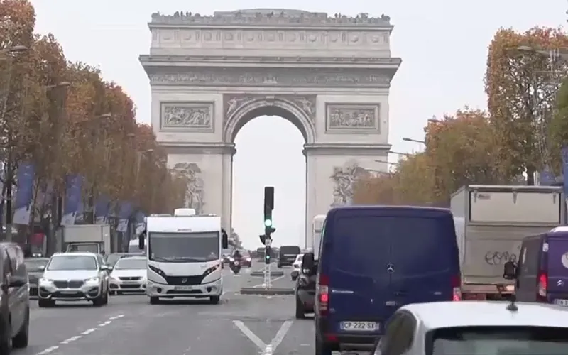 Khoảng c&aacute;ch lớn trong vấn đề tiếp cận năng lượng - Ảnh 2.