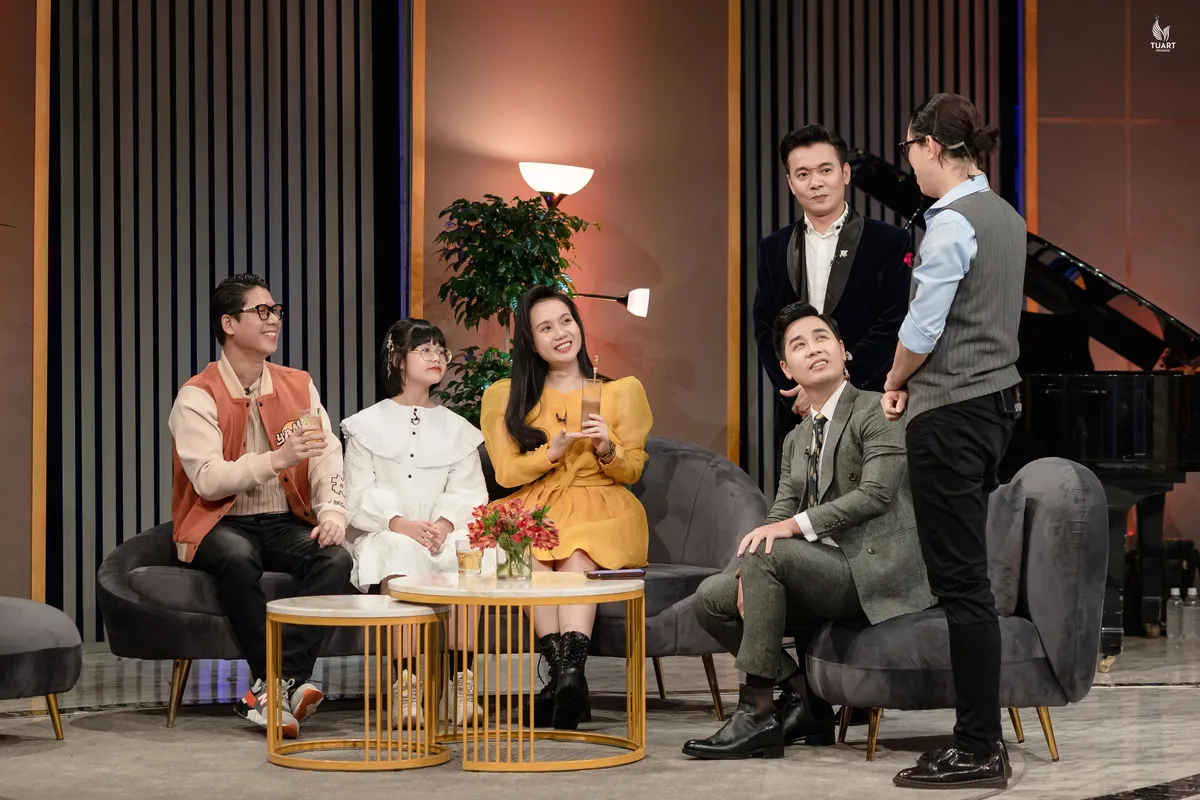 C&acirc;u chuyện t&igrave;nh y&ecirc;u của nhạc sĩ Duy H&ugrave;ng v&agrave; Sa Huỳnh - Ảnh 2.