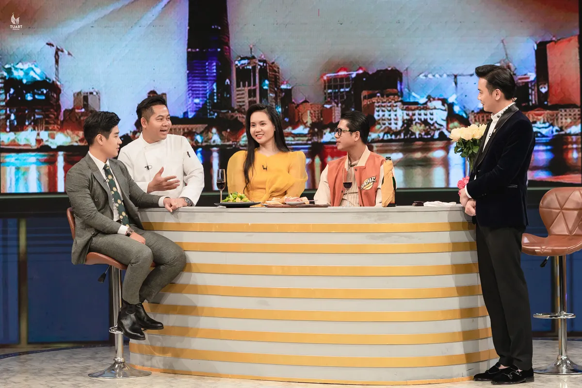 C&acirc;u chuyện t&igrave;nh y&ecirc;u của nhạc sĩ Duy H&ugrave;ng v&agrave; Sa Huỳnh - Ảnh 1.