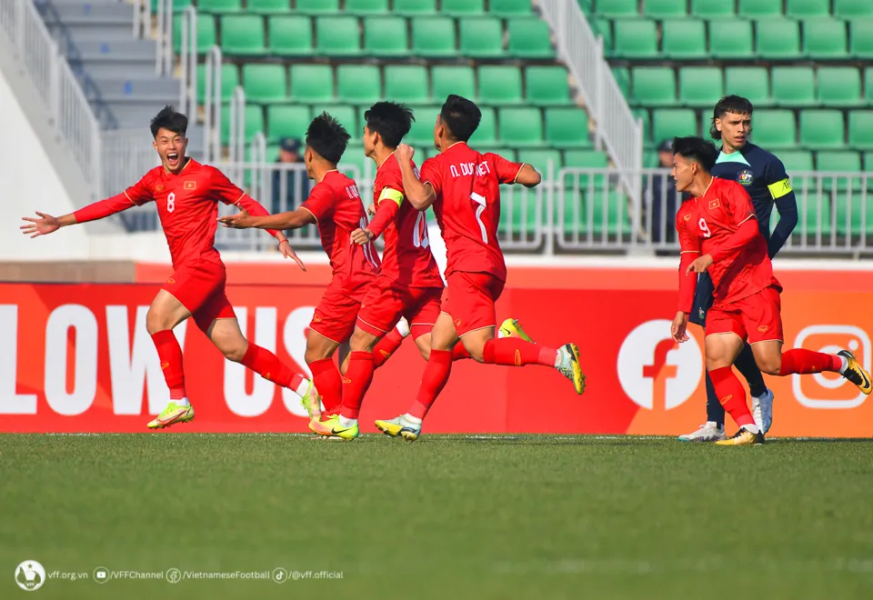 Các cầu thủ U20 Việt Nam được tạo điều kiện tham dự Asiad 19 và giải U23 Đông Nam Á 2023 - Ảnh 4. Các cầu thủ U20 Việt Nam được tạo điều kiện tham dự Asiad 19 và giải U23 Đông Nam Á 2023 - Ảnh 4.