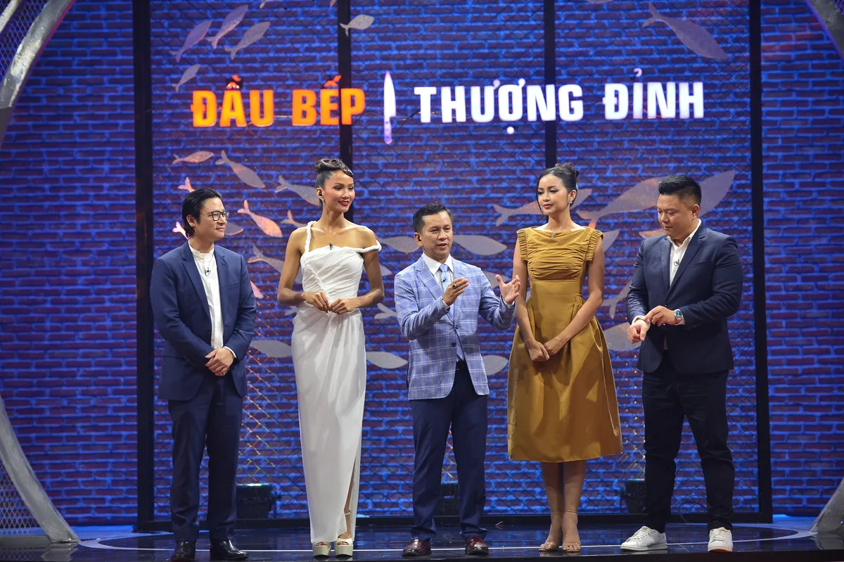 Top Chef Việt Nam - Tập 5: Đổ gục trước 5 món ăn lấy cảm hứng từ Hoa hậu H’Hen Niê và Ngọc Châu - Ảnh 2.