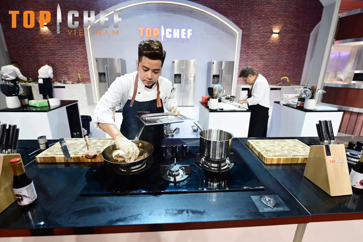 Top Chef Việt Nam - Tập 5: Đổ gục trước 5 món ăn lấy cảm hứng từ Hoa hậu H’Hen Niê và Ngọc Châu - Ảnh 3.