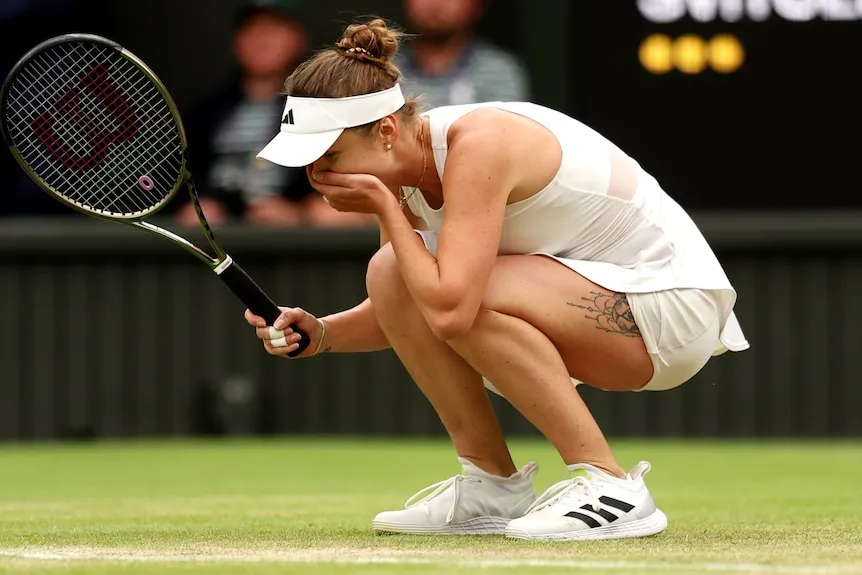 Vượt qua Iga Swatek, Elina Svitolina vào bán kết Wimbledon 2023 - Ảnh 3. Vượt qua Iga Swatek, Elina Svitolina vào bán kết Wimbledon 2023 - Ảnh 3.