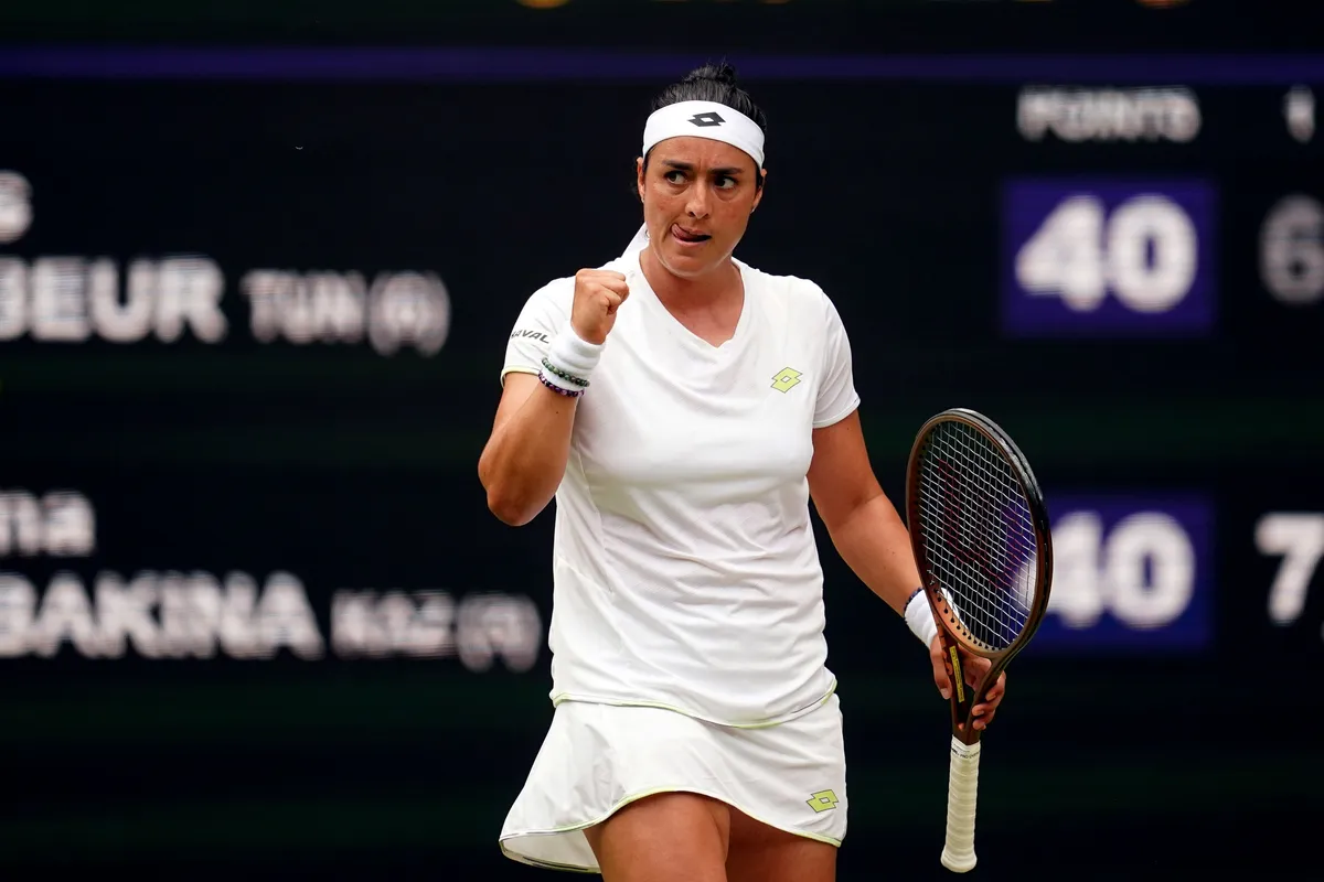 Wimbledon 2023: Alcaraz - Medvedev vào bán kết, Rybakina trở thành cựu vô địch - Ảnh 1. Wimbledon 2023: Alcaraz - Medvedev vào bán kết, Rybakina trở thành cựu vô địch - Ảnh 1.
