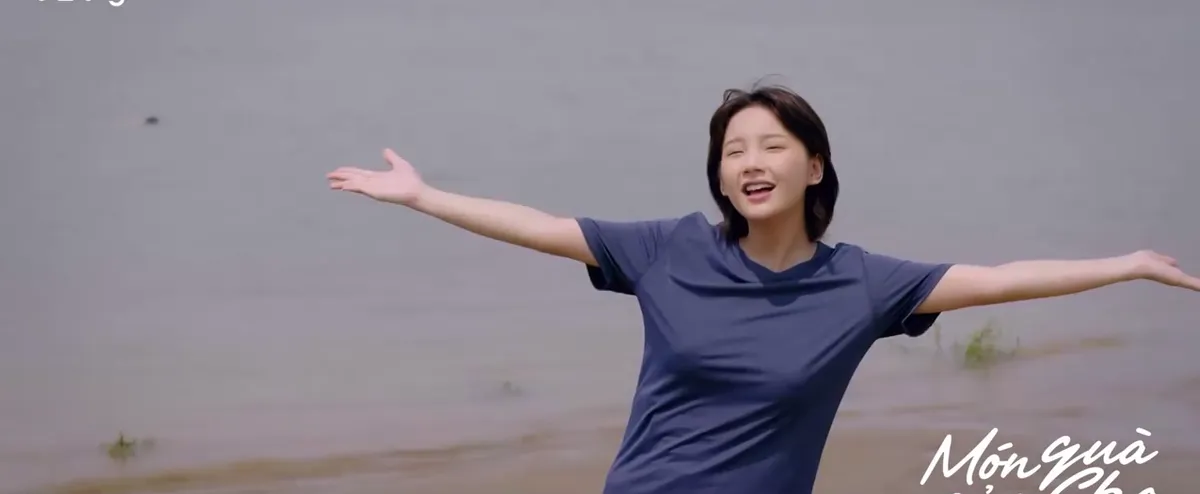 M&oacute;n qu&agrave; của cha - Tập 3: Đang chụp ảnh cho bạn, Hiếu ph&aacute;t hiện x&aacute;c chết trong khung h&igrave;nh - Ảnh 2.