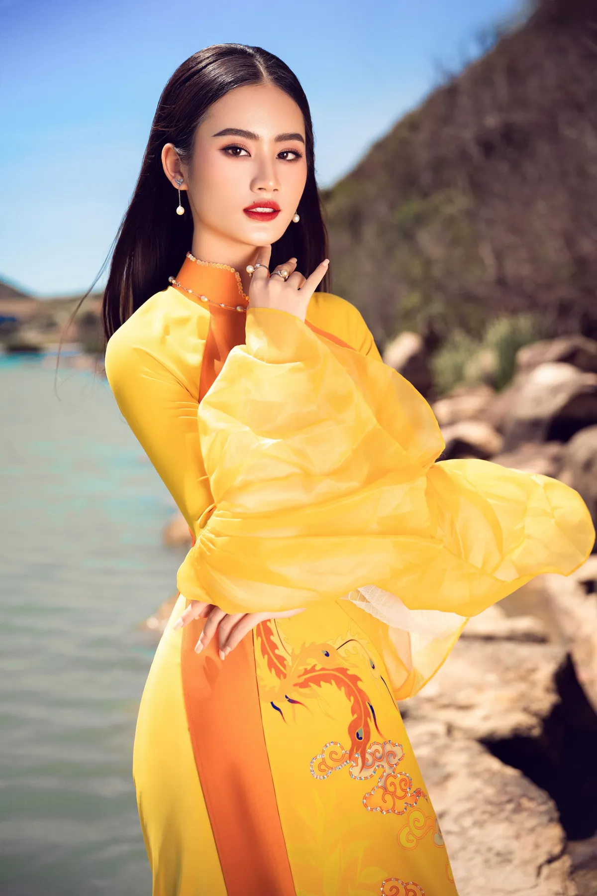 Thí sinh Miss World Vietnam 2023 khoe nét duyên dáng trước đêm Chung kết - Ảnh 6.