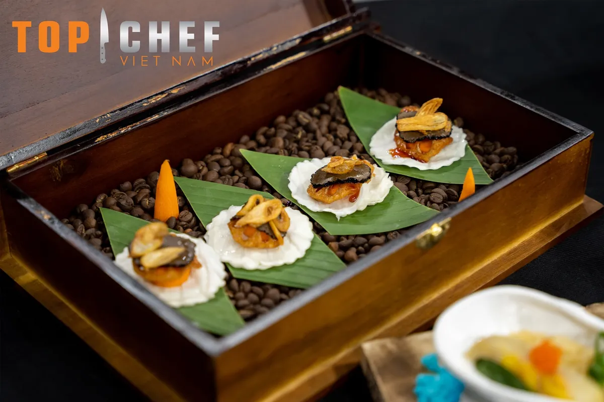 Top Chef - Tập 7: Quỳnh Anh Shyn trầm trồ trước món lẩu Việt với nước dùng trên 3 vị - Ảnh 5.