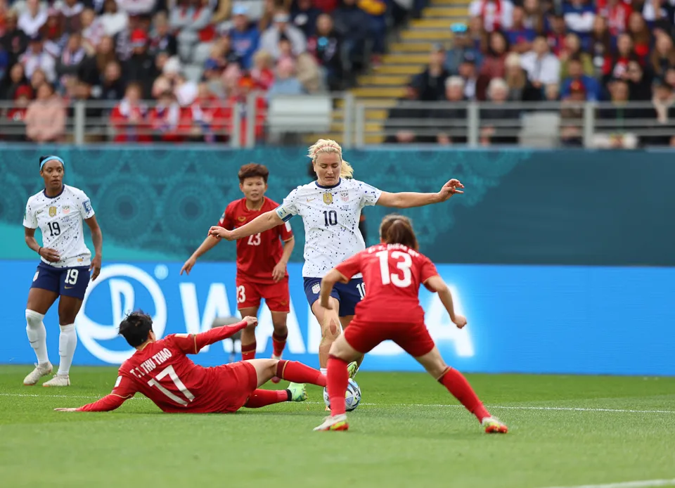 FIFA công bố tổ trọng tài điều khiển trận ĐT nữ Việt Nam gặp ĐT nữ Bồ Đào Nha - Ảnh 2.