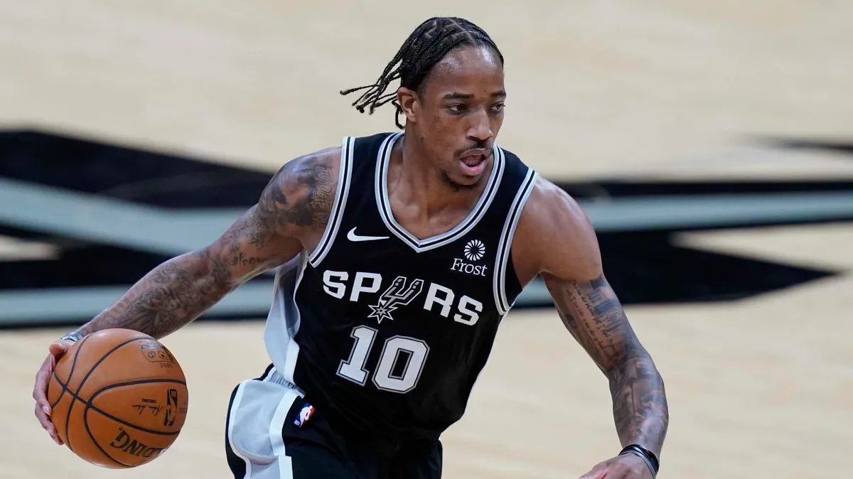 Những cầu thủ NBA sẽ hết hạn hợp đồng vào mùa giải năm sau - Ảnh 2. Những cầu thủ NBA sẽ hết hạn hợp đồng vào mùa giải năm sau - Ảnh 2.