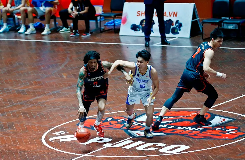 VBA 2023 - Game 34: Cuộc đua vẫn tiếp tục - Ảnh 3. VBA 2023 - Game 34: Cuộc đua vẫn tiếp tục - Ảnh 3.