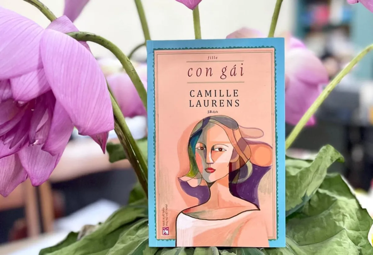 Ch&agrave;ng shipper giao lưu bằng tiếng Ph&aacute;p tr&ocirc;i chảy với nh&agrave; văn Marc Levy trở th&agrave;nh dịch giả - Ảnh 1.