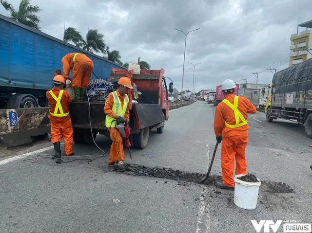 Đồng Nai: Khắc phục tình trạng xuống cấp nghiêm trọng trên Quốc lộ 51 - Ảnh 12.