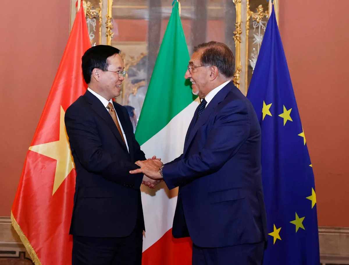 Chủ tịch nước Võ Văn Thưởng gặp Chủ tịch Thượng viện Italy Ignazio La Russa - Ảnh 1.