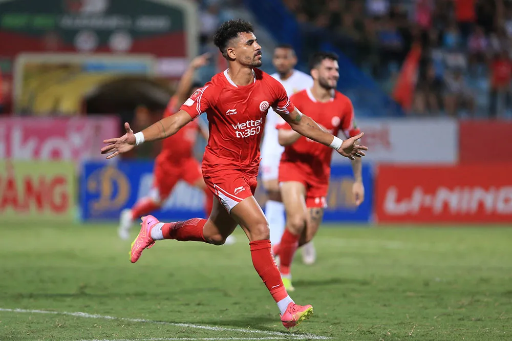 Vòng 3 GĐ 2 V.League 2023 | Viettel thắng ấn tượng, Thanh Hóa tạm vươn lên dẫn đầu - Ảnh 2. Vòng 3 GĐ 2 V.League 2023 | Viettel thắng ấn tượng, Thanh Hóa tạm vươn lên dẫn đầu - Ảnh 2.