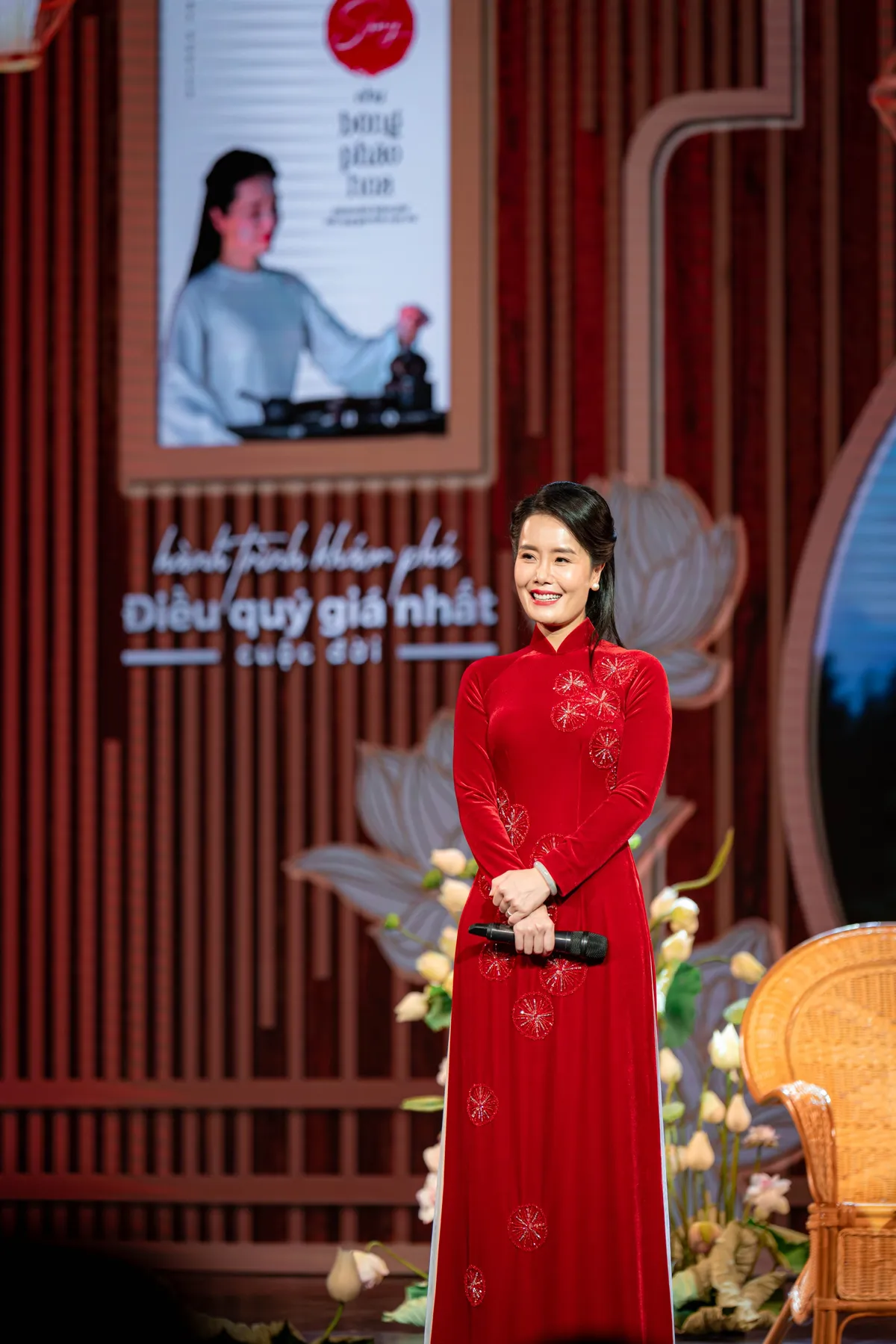 &ldquo;Sống như b&ocirc;ng ph&aacute;o hoa&rdquo; truyền cảm hứng về &yacute; nghĩa sống - Ảnh 2.