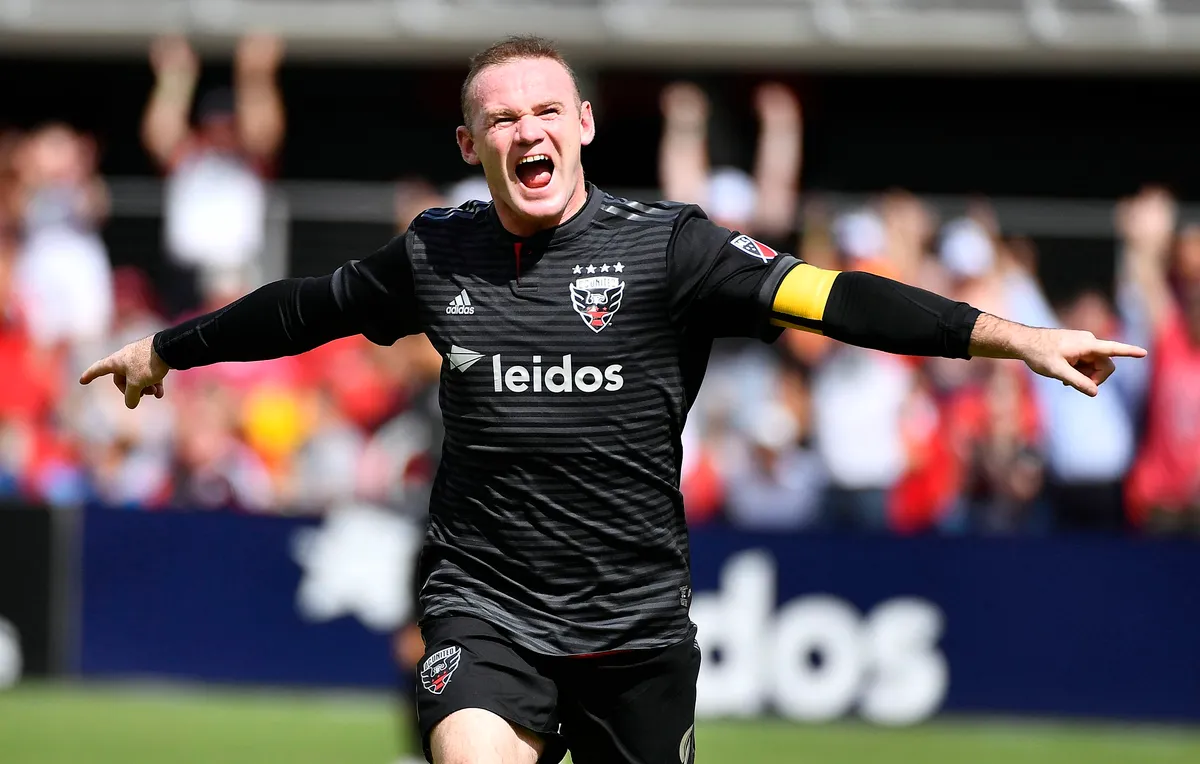 Wayne Rooney đặt kế hoạch chinh phục b&oacute;ng đ&aacute; ch&acirc;u &Acirc;u tr&ecirc;n cương vị huấn luyện vi&ecirc;n - Ảnh 1.