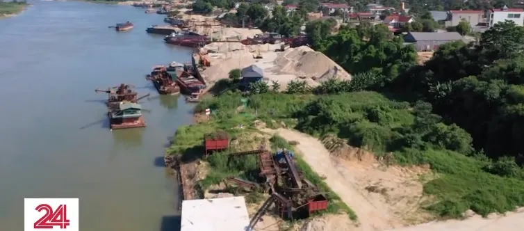 Báo động: Tràn lan bến bãi vi phạm ở sông Lô - Ảnh 2. Báo động: Tràn lan bến bãi vi phạm ở sông Lô - Ảnh 2.