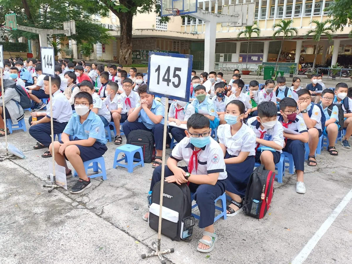 TP Hồ Chí Minh: 4.800 học sinh tranh suất vào lớp 6 trường chuyên Trần Đại Nghĩa - Ảnh 1.