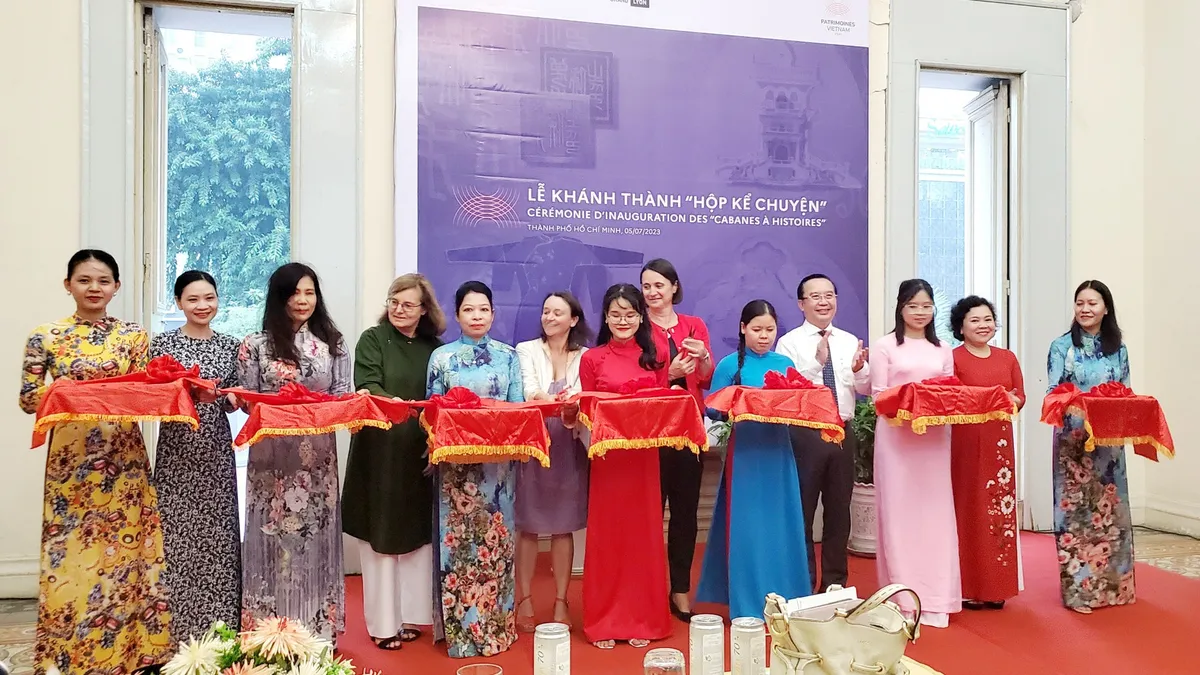 Tham quan bảo tàng qua chiếc Hộp kể chuyện - Ảnh 2.