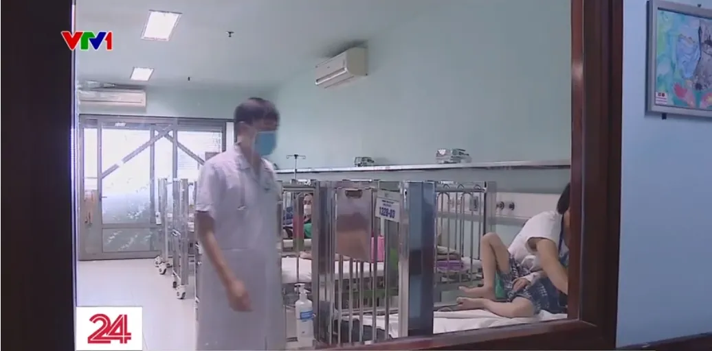 Bảo vệ trẻ trước nguy cơ dịch chồng dịch - Ảnh 2.