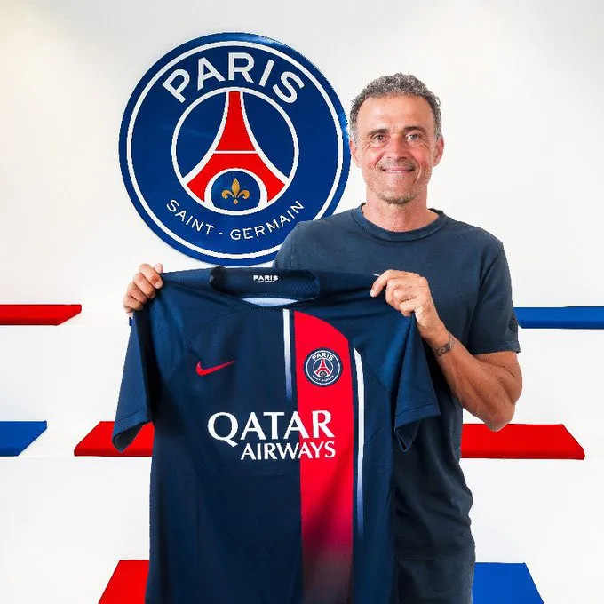 PSG chính thức bổ nhiệm tân HLV Luis Enrique - Ảnh 1. PSG chính thức bổ nhiệm tân HLV Luis Enrique - Ảnh 1.