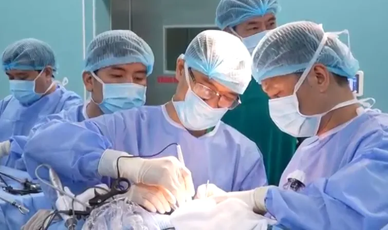 Bệnh viện Quân y 175 thực hiện thành công ca ghép thận đầu tiên - Ảnh 1.