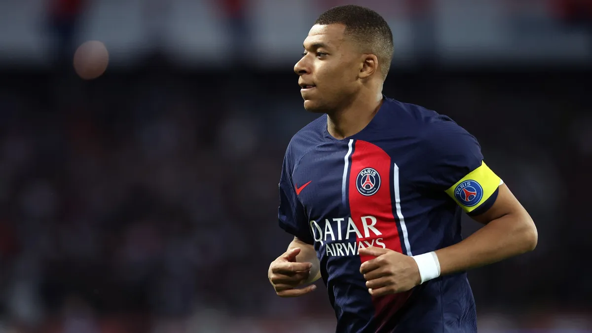 PSG loại Mbappe, Neymar v&agrave; Verratti ra khỏi c&aacute;c hoạt động tiền m&ugrave;a giải - Ảnh 2.