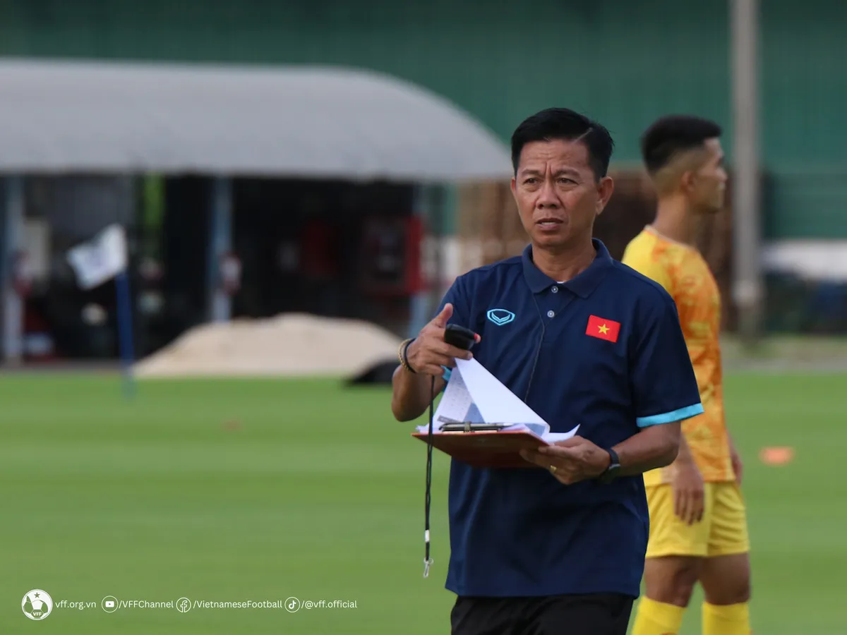 ĐT U23 Việt Nam tập buổi đầu tiên tại Bangkok, lên phương án nhân sự cho trận “thử lửa” với U23 Bahrain - Ảnh 3. ĐT U23 Việt Nam tập buổi đầu tiên tại Bangkok, lên phương án nhân sự cho trận “thử lửa” với U23 Bahrain - Ảnh 3.