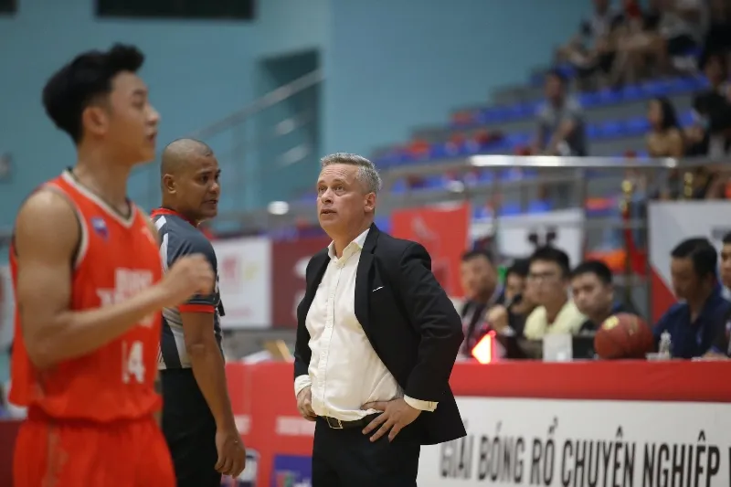 VBA 2023 - Game 49: Những cột mốc ở 2 đầu bảng rổ - Ảnh 4. VBA 2023 - Game 49: Những cột mốc ở 2 đầu bảng rổ - Ảnh 4.