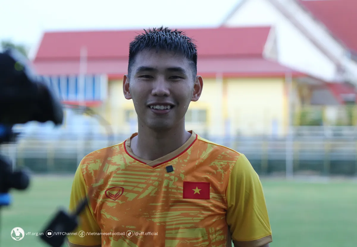 U23 Việt Nam tích cực mài sắc lối chơi sở trường trong buổi tập đầu tiên tại Rayong - Ảnh 2. U23 Việt Nam tích cực mài sắc lối chơi sở trường trong buổi tập đầu tiên tại Rayong - Ảnh 2.
