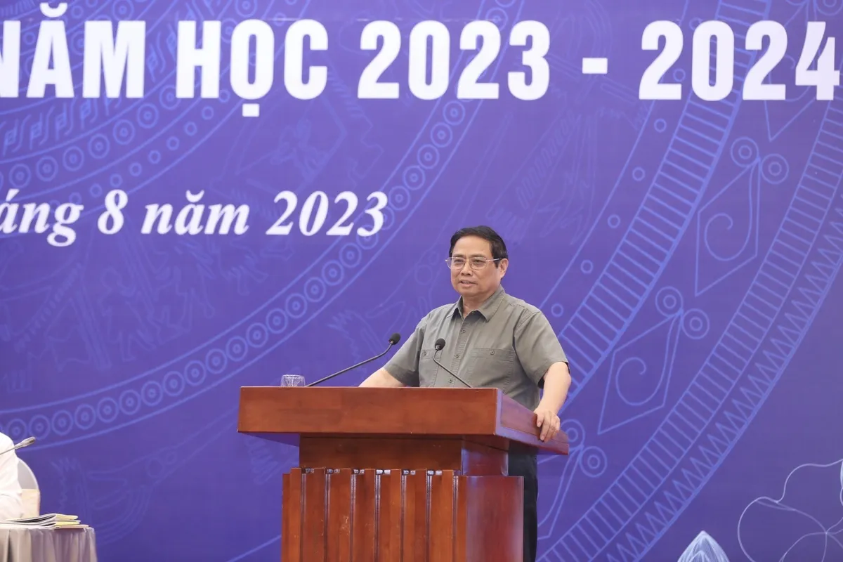 Thủ tướng Phạm Minh Ch&iacute;nh: Đảng, Nh&agrave; nước, Ch&iacute;nh phủ lu&ocirc;n đồng h&agrave;nh c&ugrave;ng giải quyết những kh&oacute; khăn, thử th&aacute;ch của ng&agrave;nh Gi&aacute;o dục - Ảnh 3.