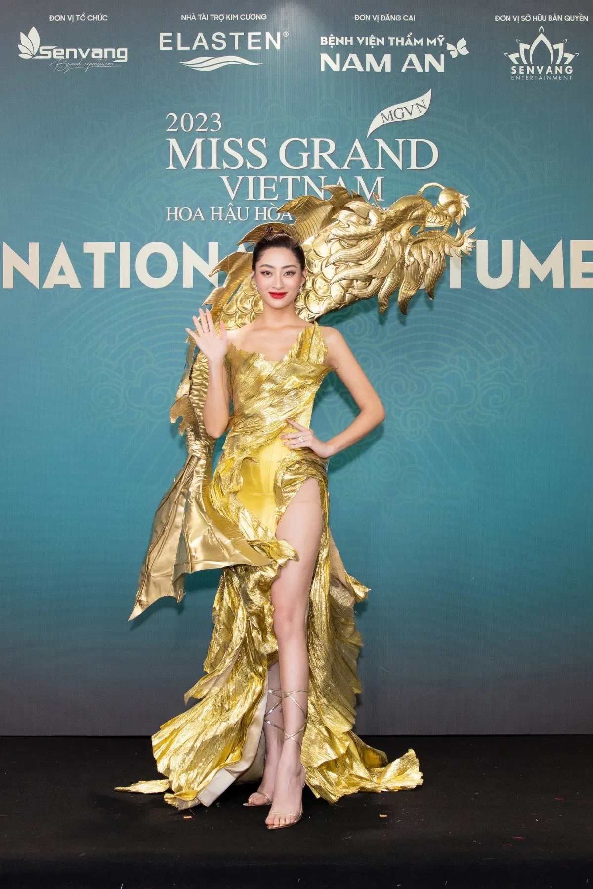 Dàn người đẹp nền nã với trang phục truyền thống trên thảm đỏ Miss Grand Vietnam 2023 - Ảnh 9.