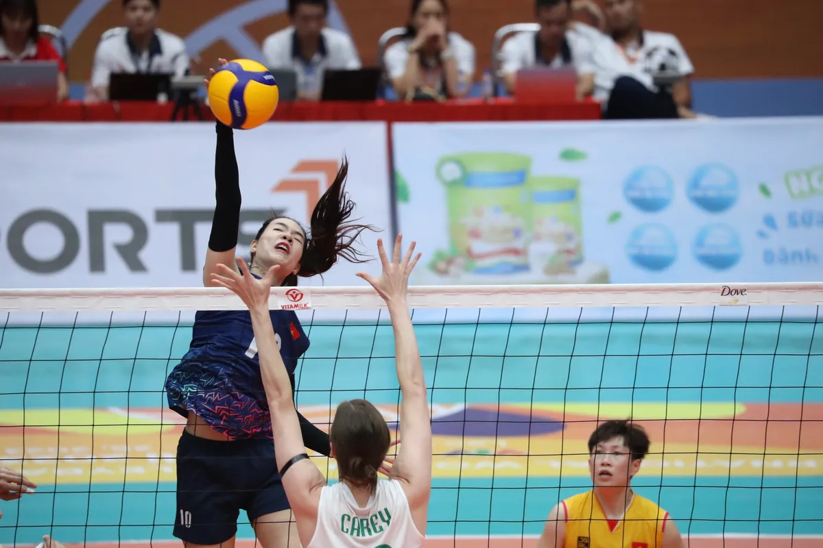 ĐT Việt Nam 2 vượt qua ĐT Australia, giành chiến thắng thứ 2 ở VTV Cup Ferrolli 2023 - Ảnh 1. ĐT Việt Nam 2 vượt qua ĐT Australia, giành chiến thắng thứ 2 ở VTV Cup Ferrolli 2023 - Ảnh 1.
