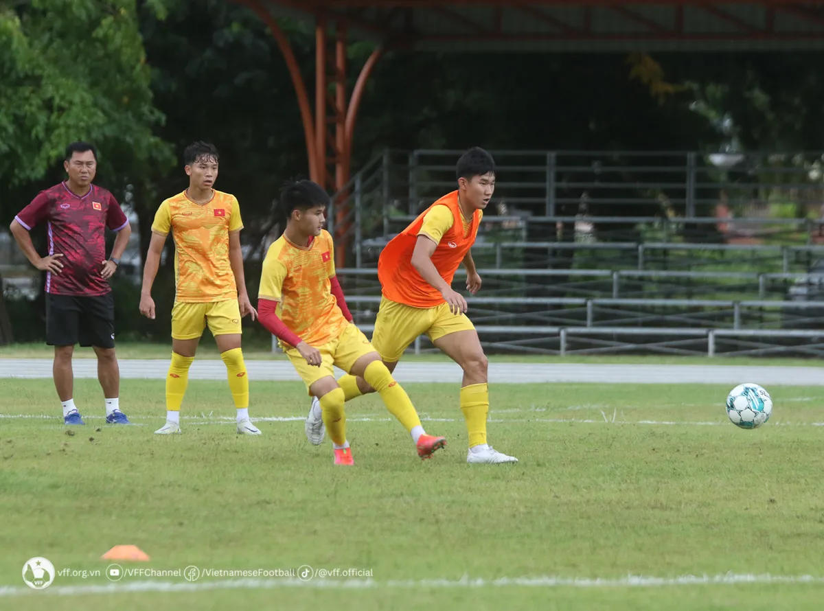 ĐT U23 Việt Nam tích cực hồi phục thể lực, tập trung chuẩn bị cho trận gặp Philippines - Ảnh 3. ĐT U23 Việt Nam tích cực hồi phục thể lực, tập trung chuẩn bị cho trận gặp Philippines - Ảnh 3.
