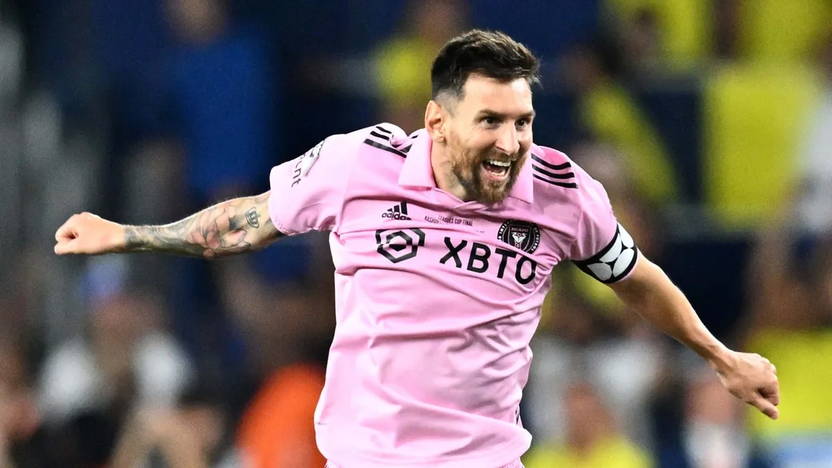 V&eacute; xem trận ra mắt MLS của Messi vượt mốc 20.000 USD - Ảnh 2.