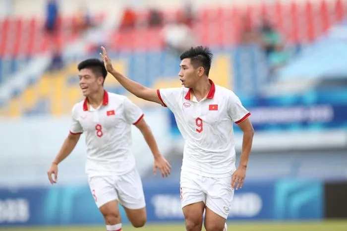 Thắng thuyết phục U23 Malaysia 4-1, ĐT U23 Việt Nam giành quyền vào chung kết - Ảnh 3. Thắng thuyết phục U23 Malaysia 4-1, ĐT U23 Việt Nam giành quyền vào chung kết - Ảnh 3.