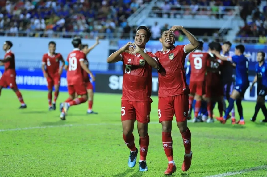 Vượt qua U23 Thái Lan, U23 Indonesia gặp U23 Việt Nam chung kết - Ảnh 4. Vượt qua U23 Thái Lan, U23 Indonesia gặp U23 Việt Nam chung kết - Ảnh 4.