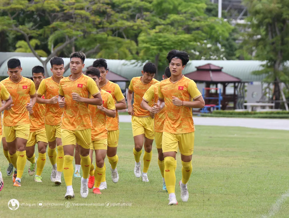 ĐT U23 Việt Nam tích cực chuẩn bị cho trận bán kết với ĐT U23 Malaysia - Ảnh 2. ĐT U23 Việt Nam tích cực chuẩn bị cho trận bán kết với ĐT U23 Malaysia - Ảnh 2.