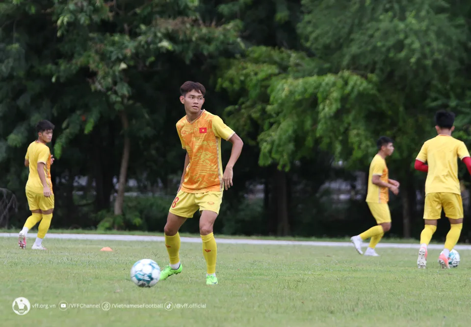 ĐT U23 Việt Nam tích cực chuẩn bị cho trận bán kết với ĐT U23 Malaysia - Ảnh 11. ĐT U23 Việt Nam tích cực chuẩn bị cho trận bán kết với ĐT U23 Malaysia - Ảnh 11.