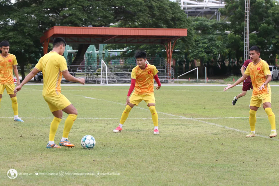 ĐT U23 Việt Nam tích cực chuẩn bị cho trận bán kết với ĐT U23 Malaysia - Ảnh 6. ĐT U23 Việt Nam tích cực chuẩn bị cho trận bán kết với ĐT U23 Malaysia - Ảnh 6.