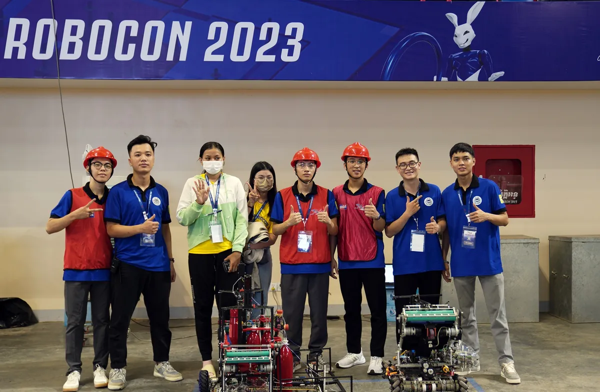 Đội tuyển Việt Nam dẫn đầu thành tích thử sân tại ABU Robocon 2023 - Ảnh 7.