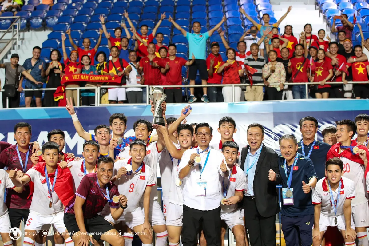 HLV Hoàng Anh Tuấn: “ĐT U23 Việt Nam đã đạt mọi mục tiêu đề ra tại giải U23 Đông Nam Á 2023” - Ảnh 2. HLV Hoàng Anh Tuấn: “ĐT U23 Việt Nam đã đạt mọi mục tiêu đề ra tại giải U23 Đông Nam Á 2023” - Ảnh 2.