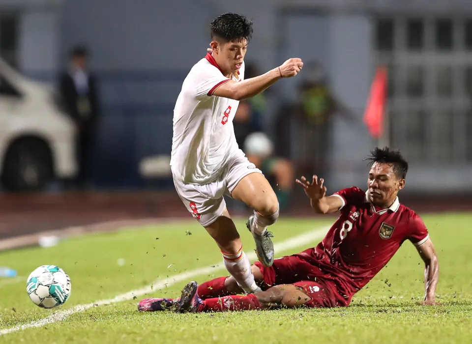 Thắng U23 Indonesia sau loạt luân lưu 11m nghẹt thở, U23 Việt Nam bảo vệ thành công ngôi vô địch - Ảnh 4. Thắng U23 Indonesia sau loạt luân lưu 11m nghẹt thở, U23 Việt Nam bảo vệ thành công ngôi vô địch - Ảnh 4.